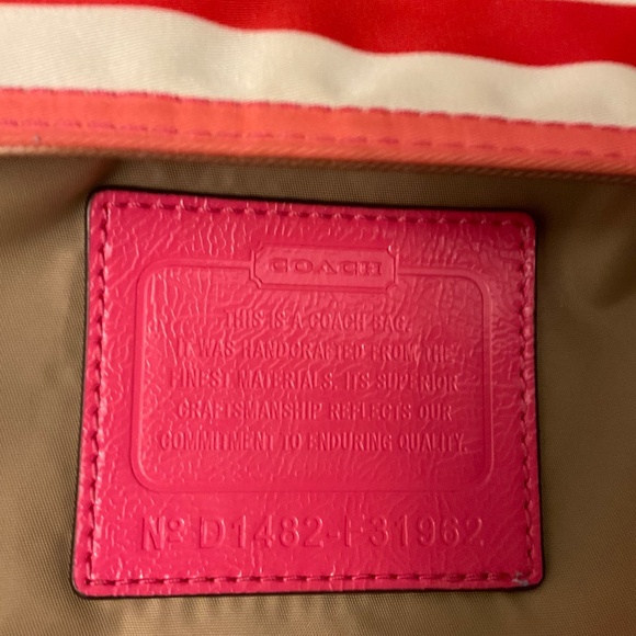 Vintage Coach Striped Purse F31962 Nylon Crossbody 10.5”X9.5” - Picture 4 of 7